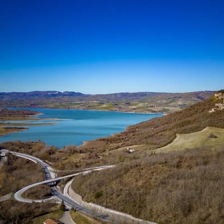 Vila Agriturismo Caperroni Pescopagano Exteriér fotografie