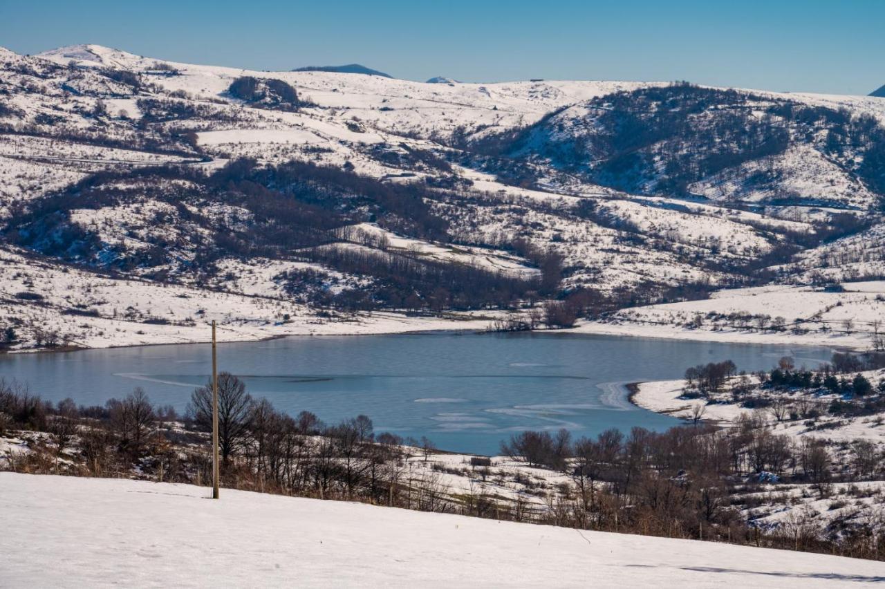 Vila Agriturismo Caperroni Pescopagano Exteriér fotografie